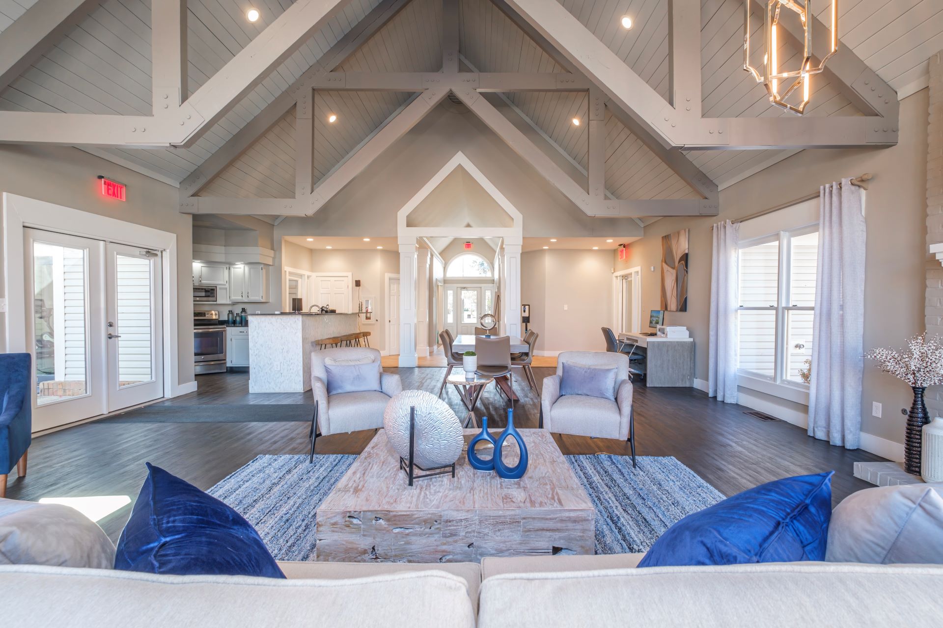 Perimeter Lakes Apartments Image 15