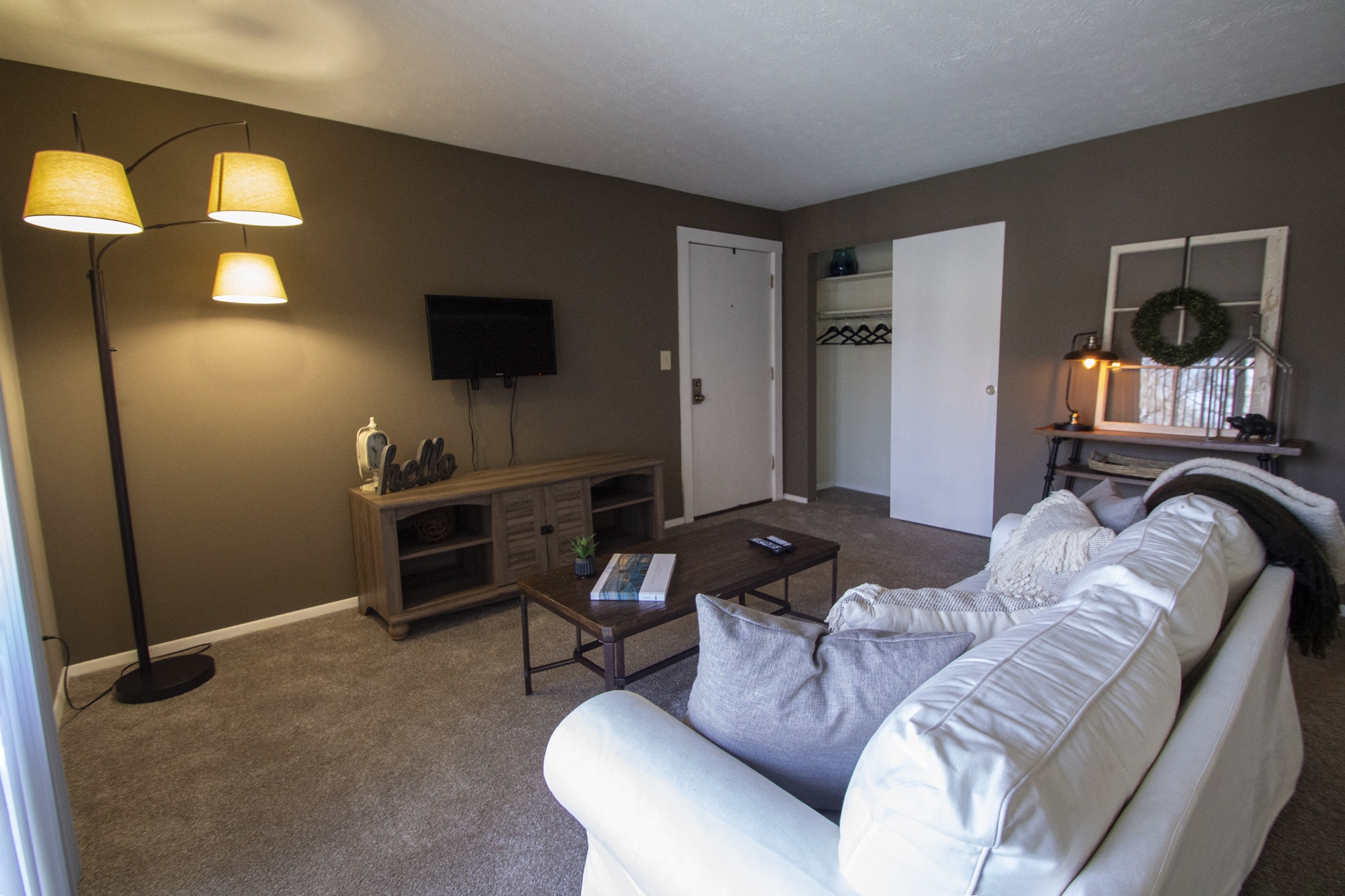 Deer Hill Image 46