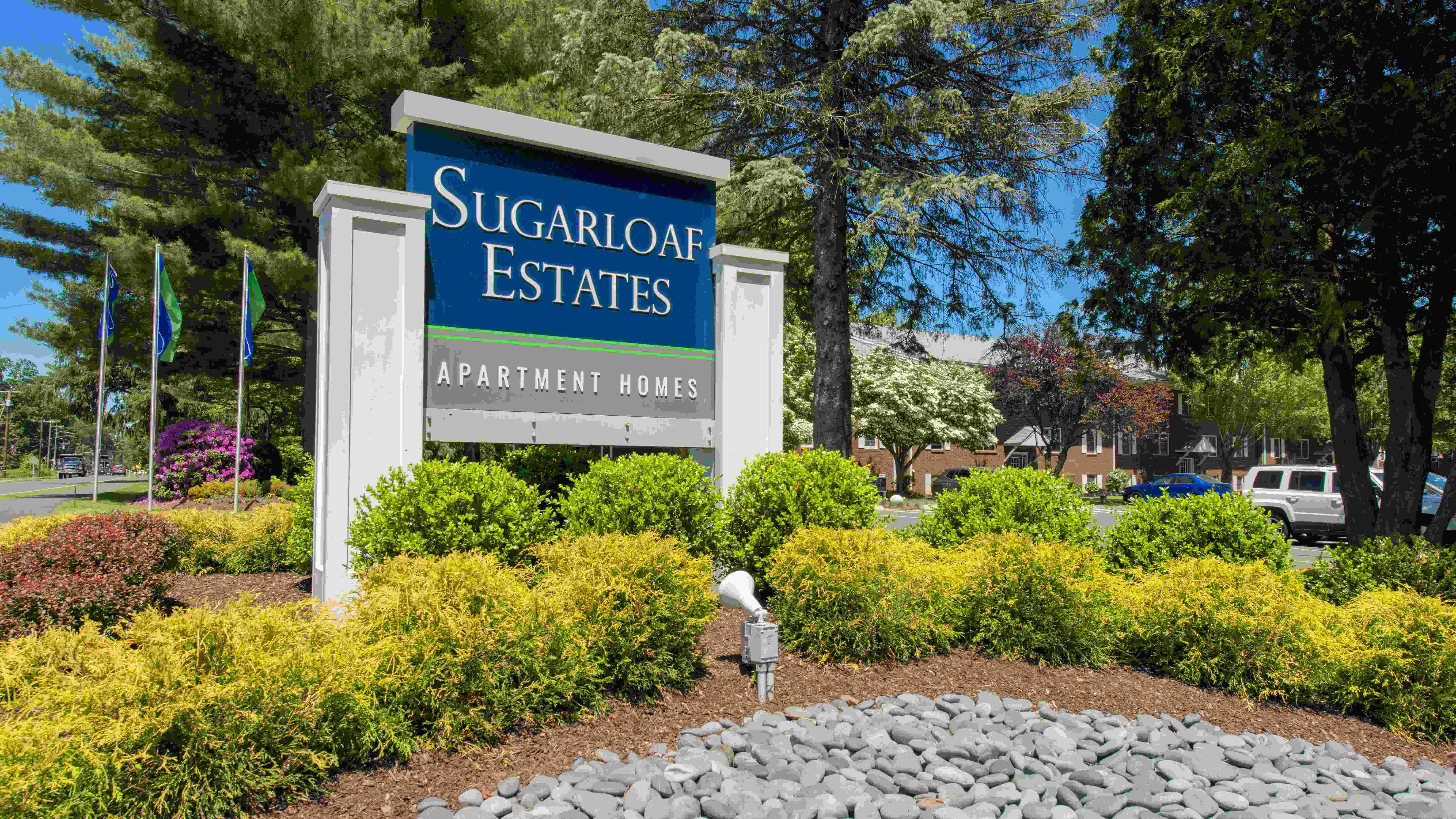 Discover what makes Sugarloaf Estates a beloved choice for UMass students and all seeking a splendid residence to call ‘Home’. 