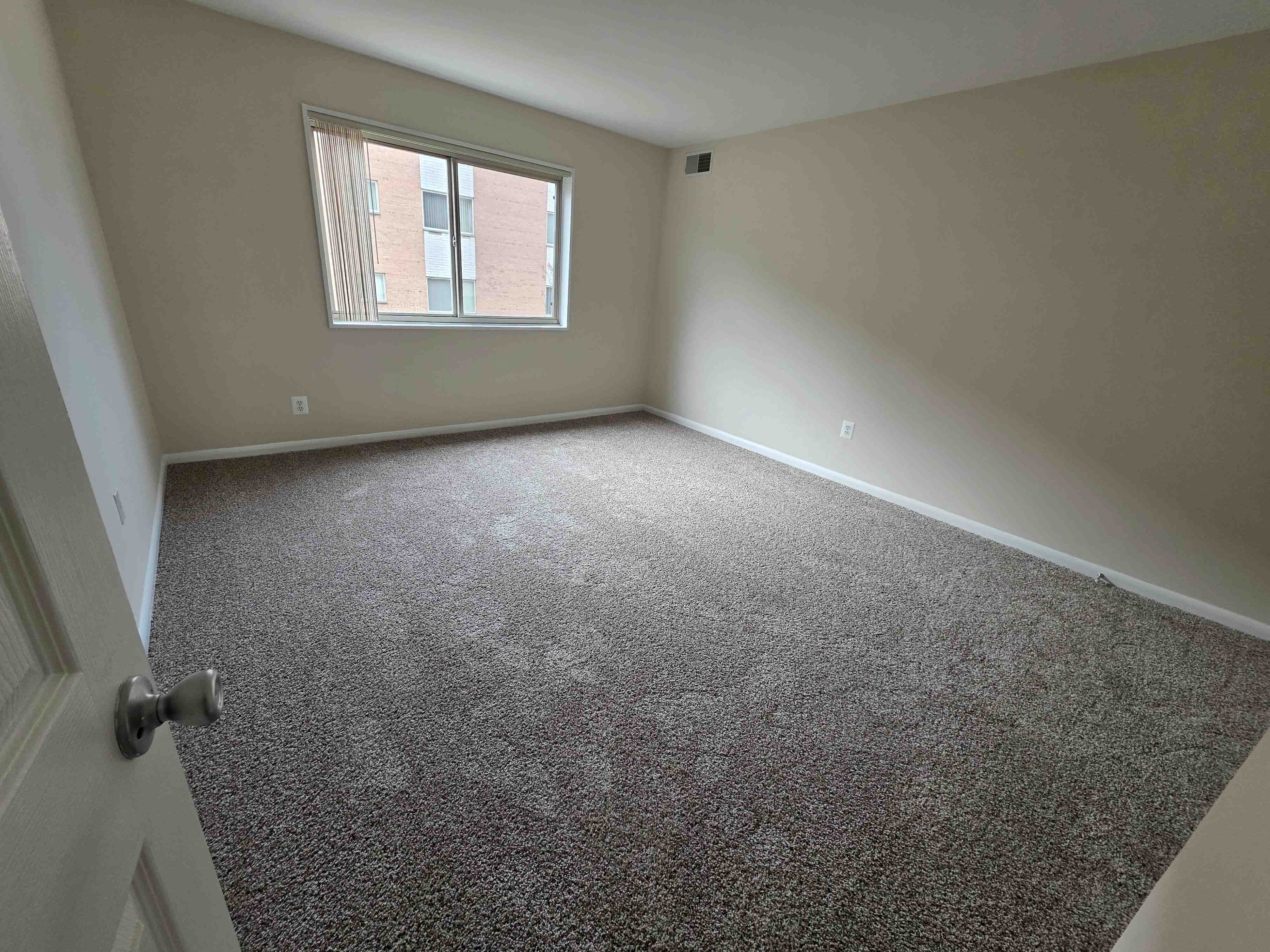 Summit Crest Image 40