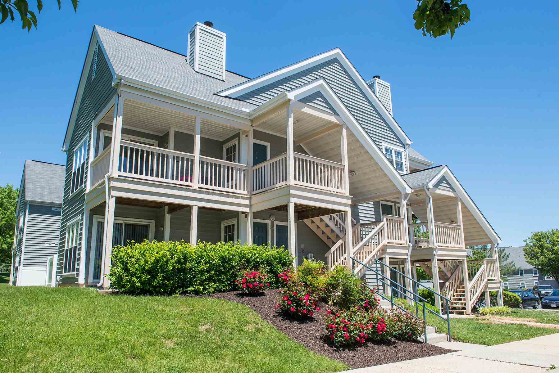 Bowling Brook Apartments Image 1