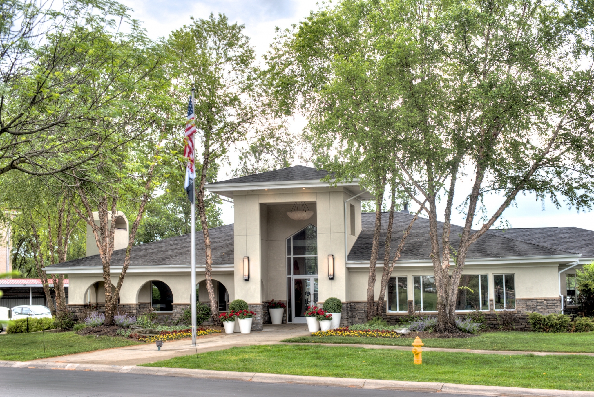 Runaway Bay Apartments Image 4