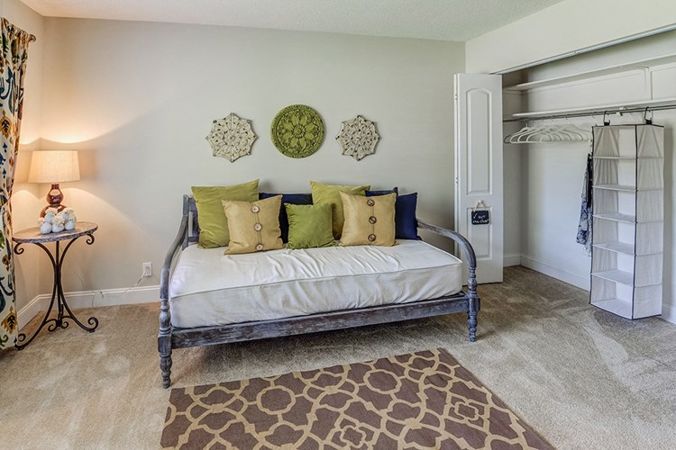 Signature Series Guest Bedroom at Somerset Lakes