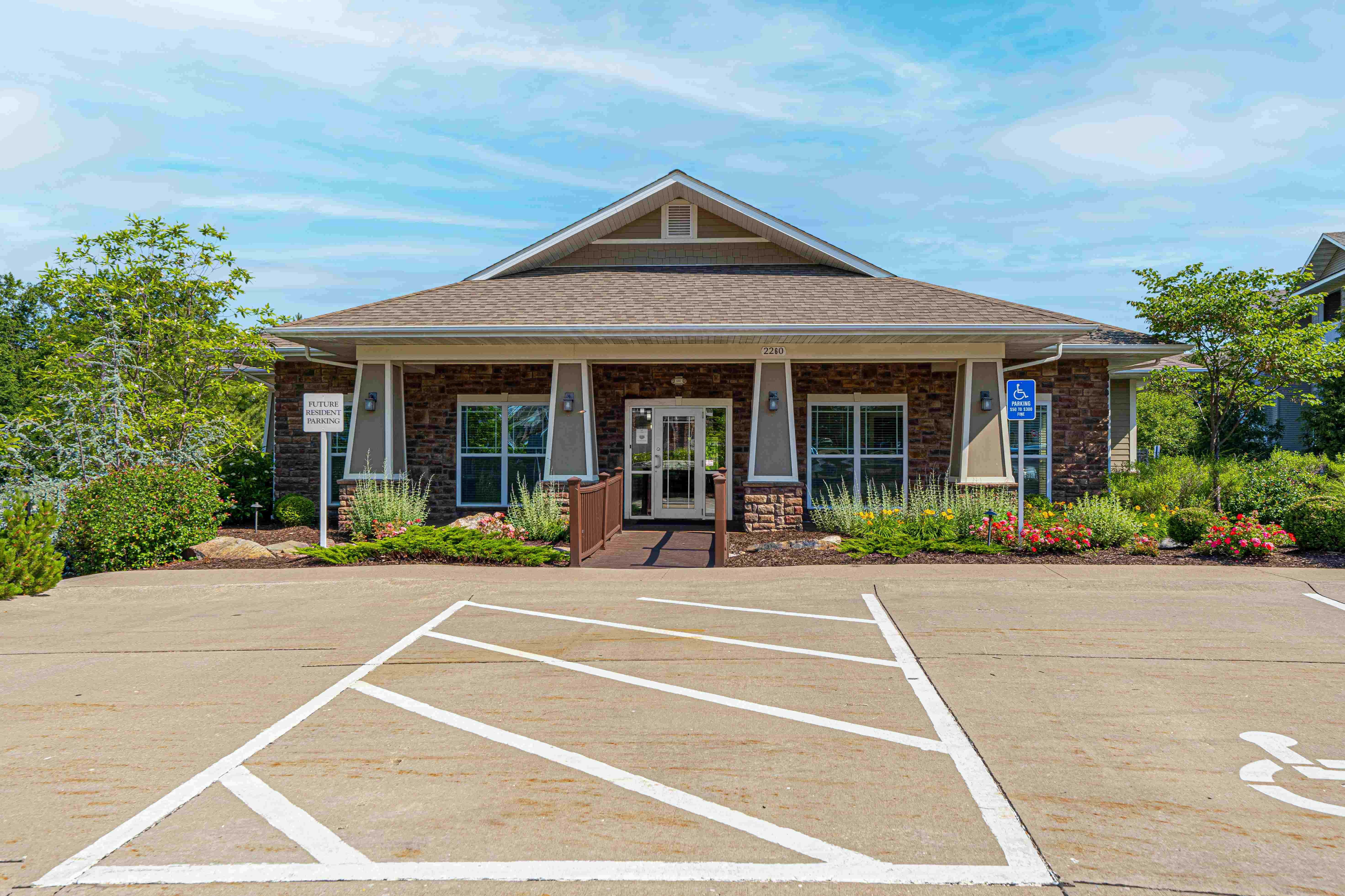 Boulder Springs Columbia Apartments Image 5