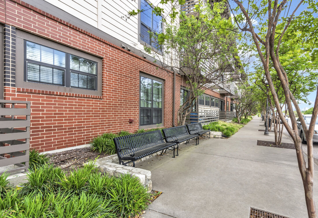 The Dakota at Bishop Arts Image 1