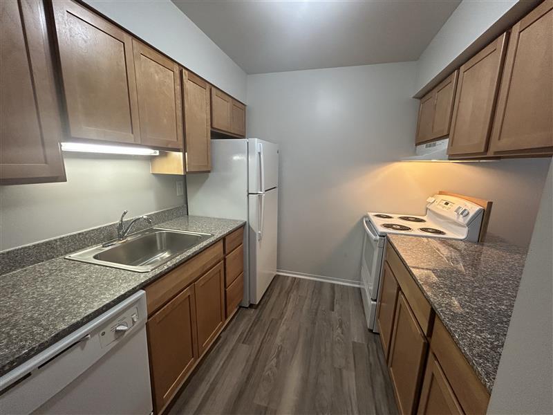 Woodland Villa Apartments Image 22