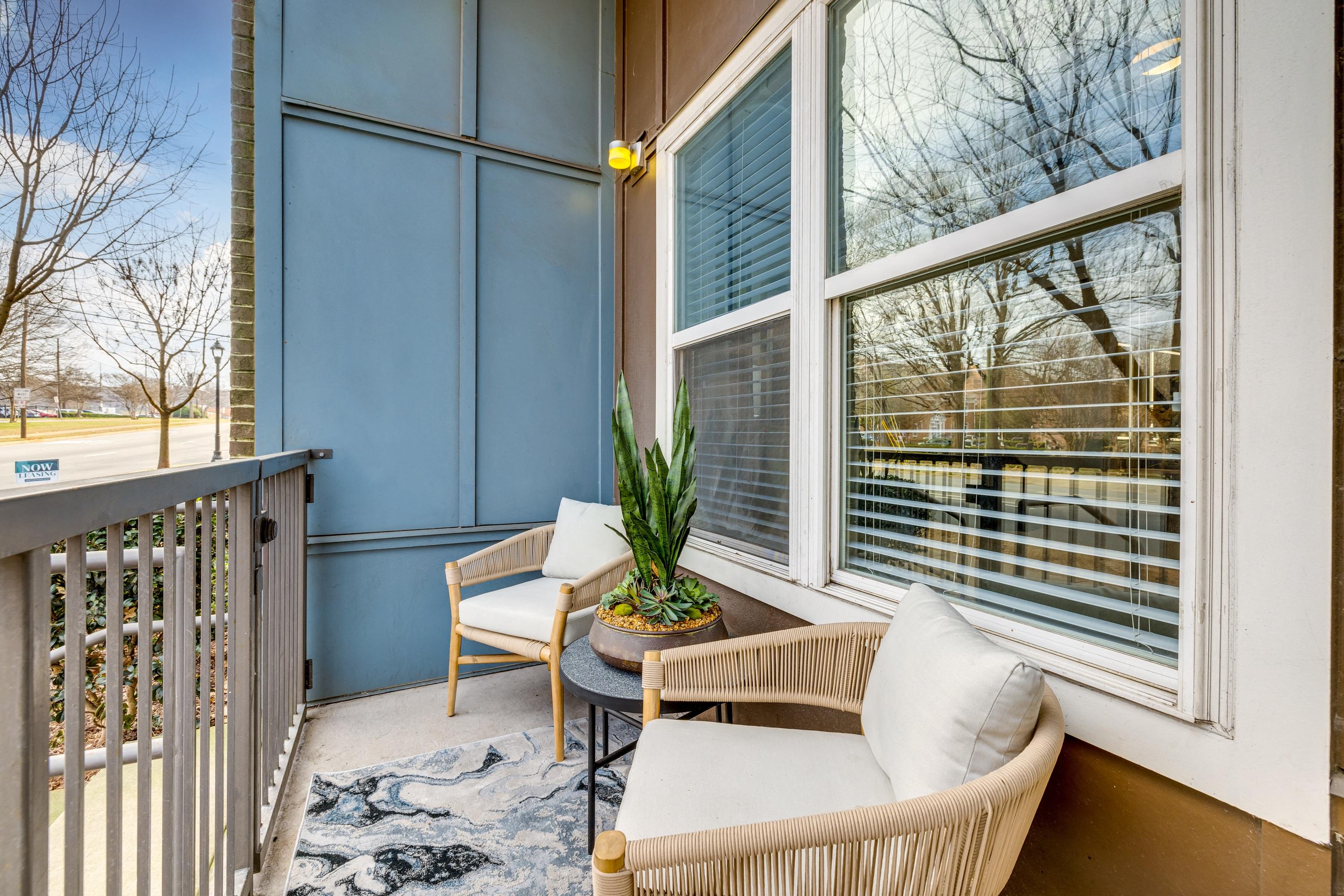 Midtown 205, Charlotte, NC, Balcony