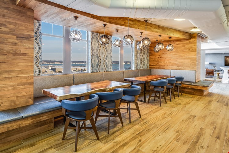 Camden Potomac Yard Image 32