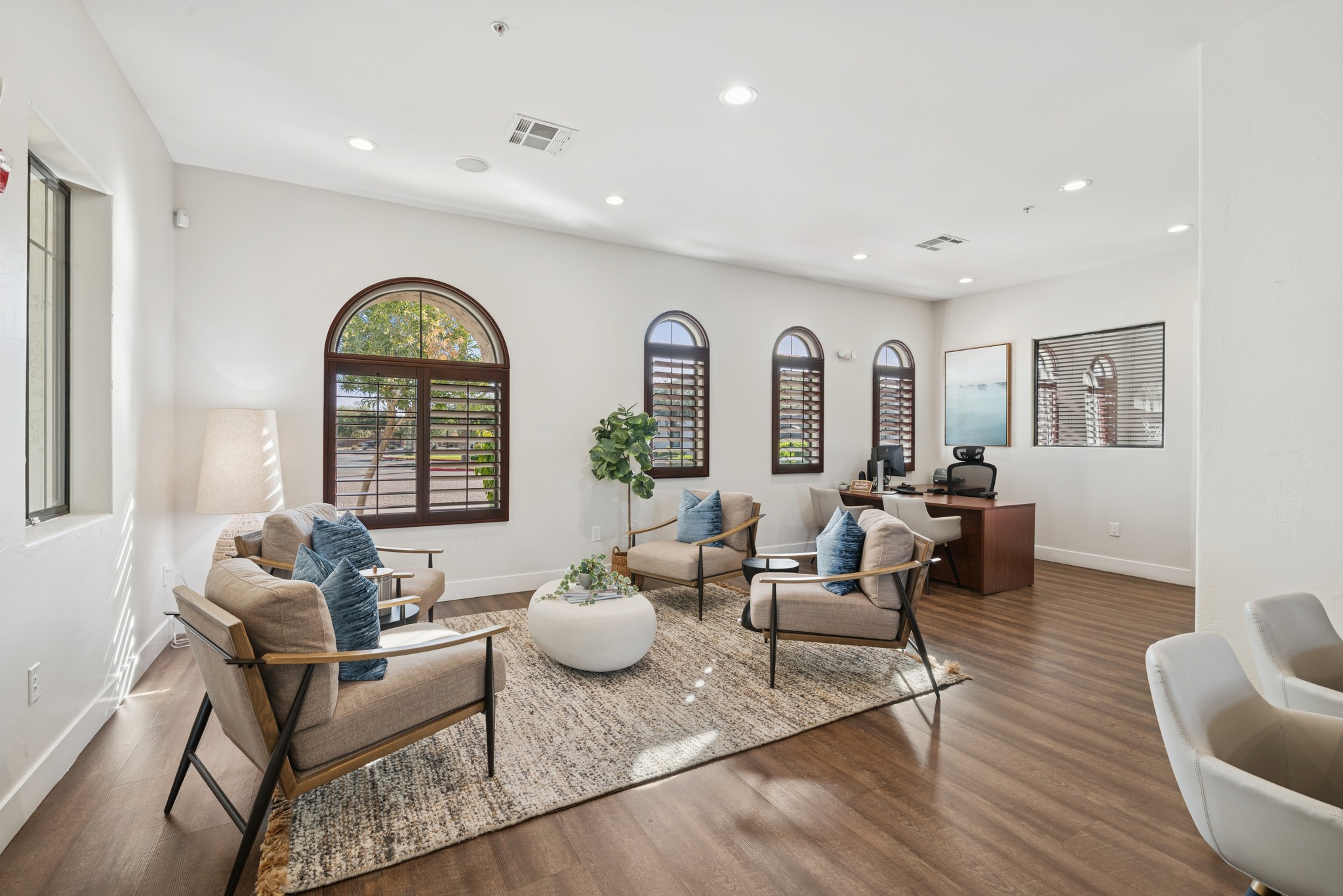 Dobson 2222 Image 25