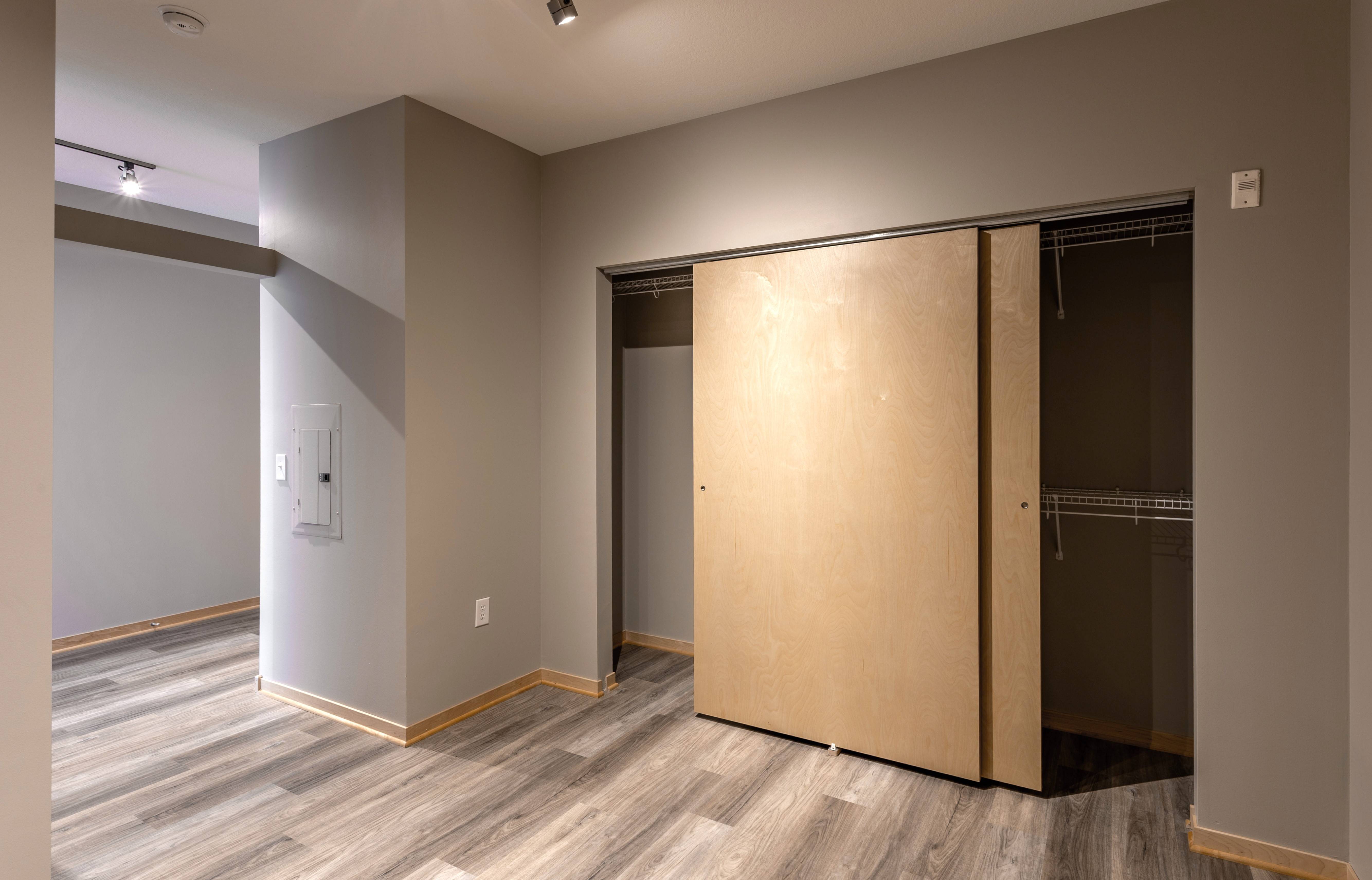 The Murals of LynLake Image 15