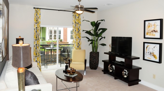 927 West Morgan Image 32
