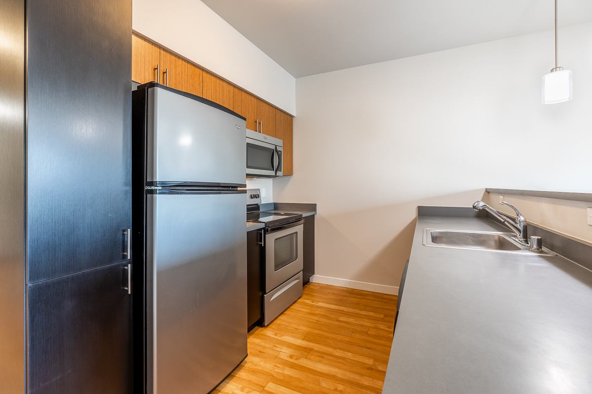 Collage Fremont Image 16