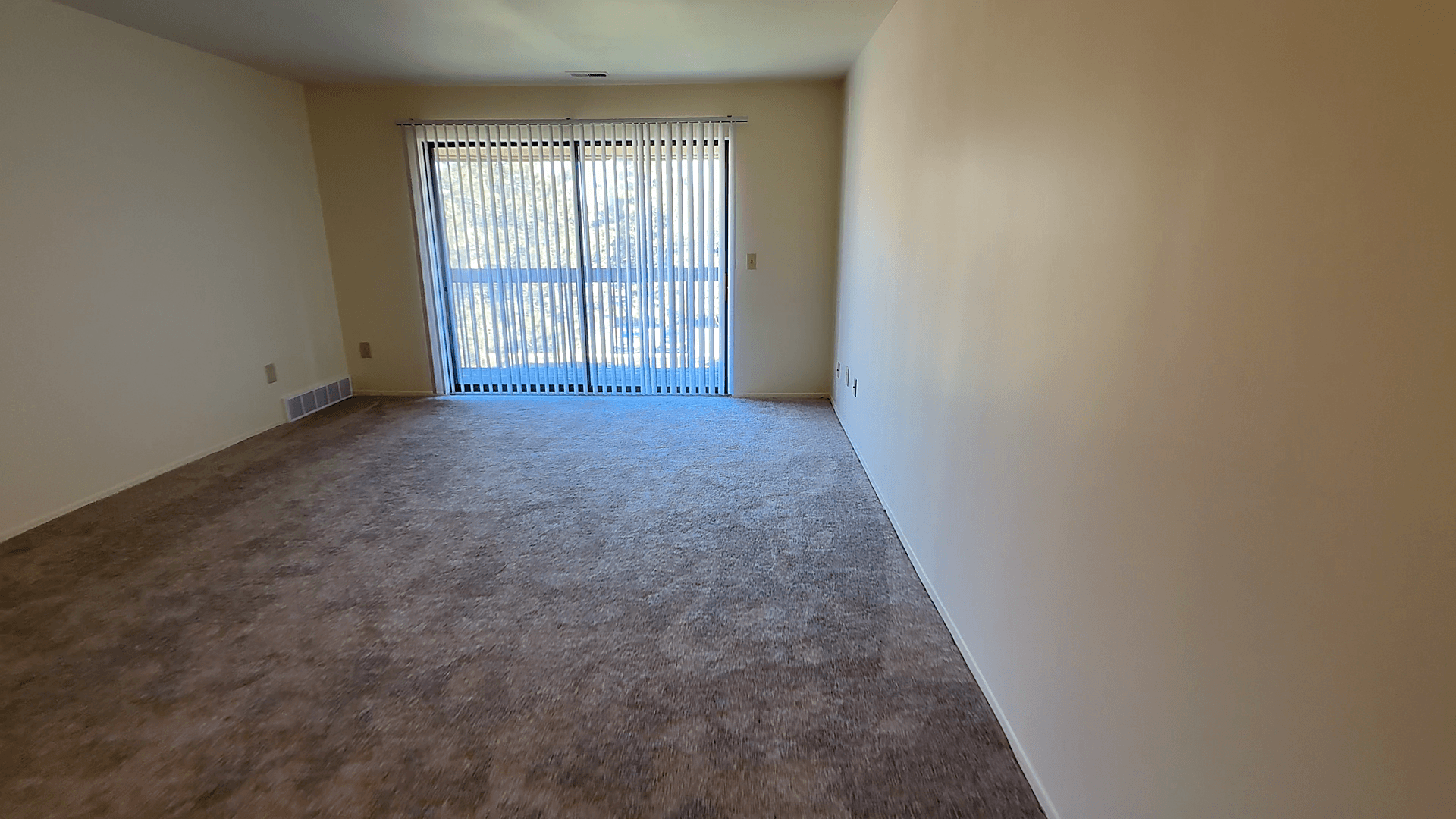Lakeside Village Apartments Image 157