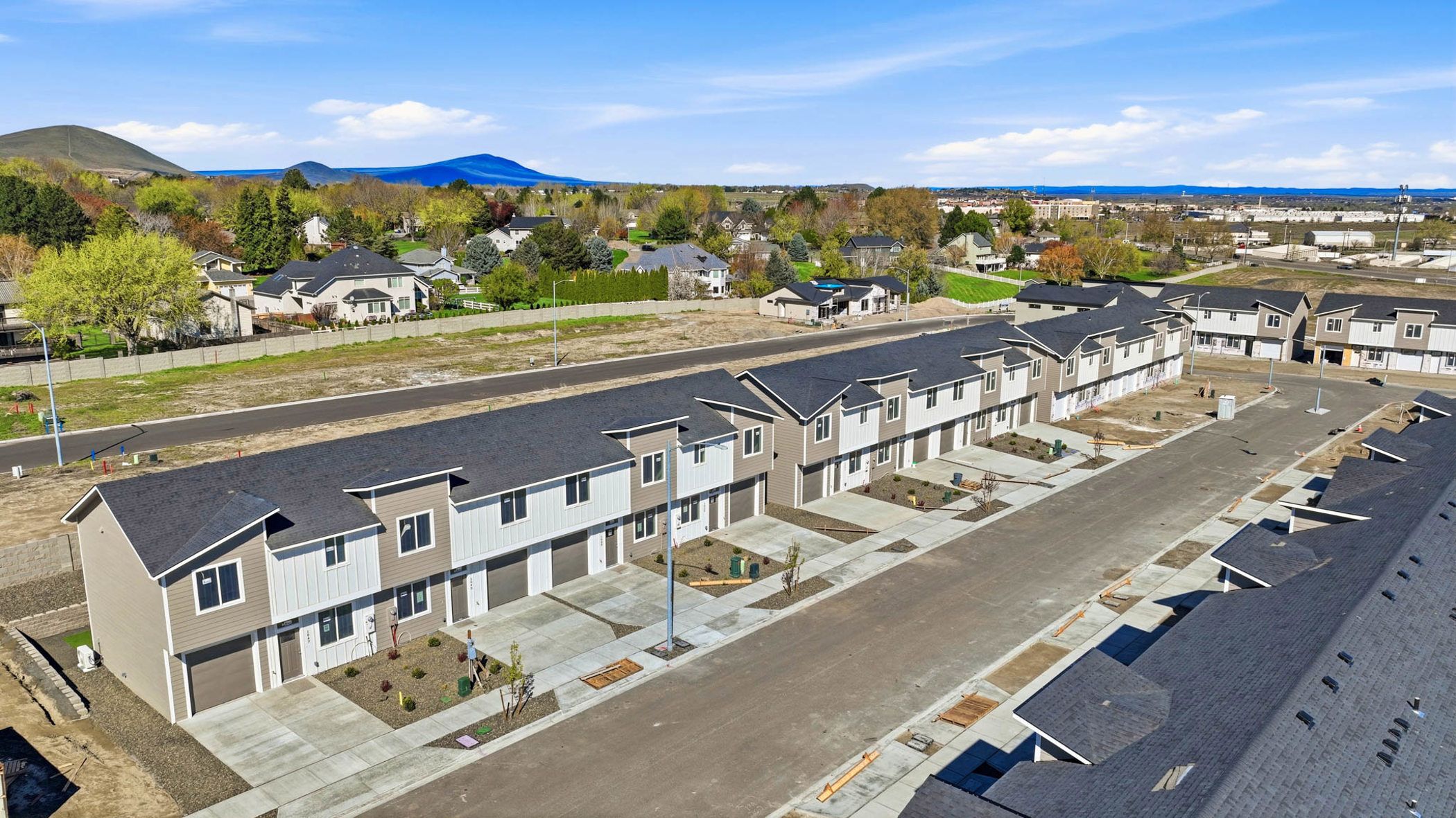 The Ridge Townhomes Image 40
