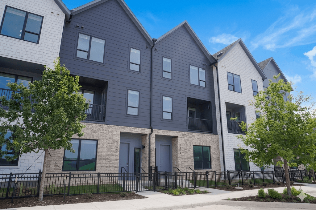 Crestview Townhomes Image 34