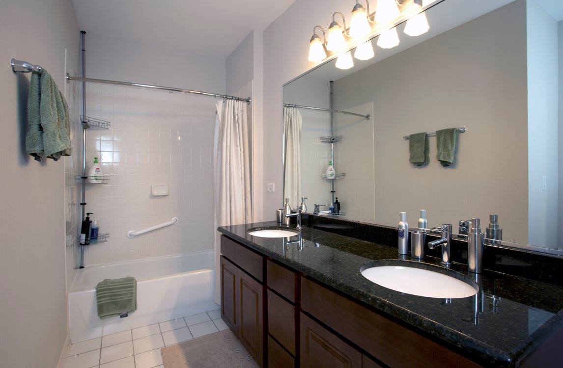 Deerfield Village Centre Image 8