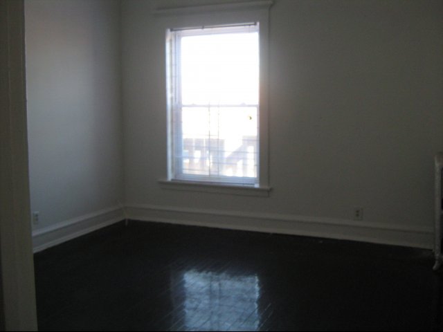 5049 S Drexel Boulevard Image 6