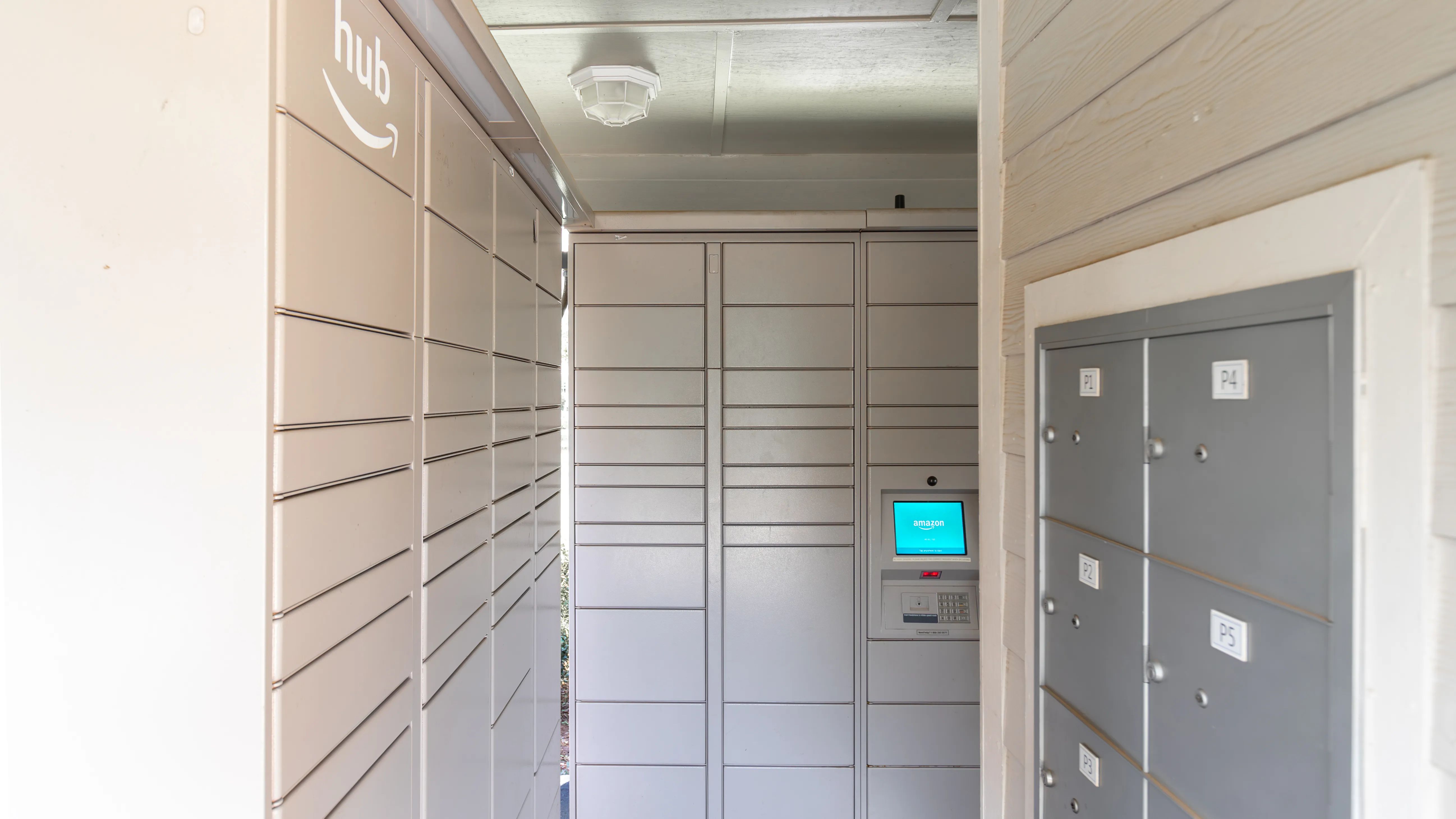 Our Amazon Hub Lockers ensure stress-free package pickups at your convenience. 