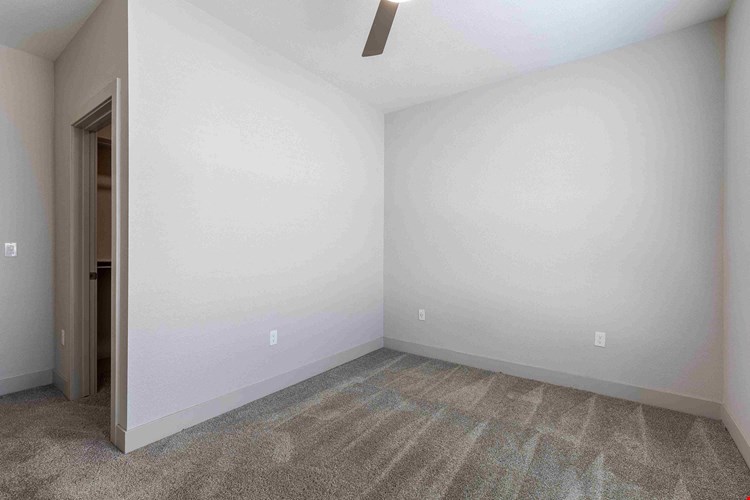 Encore Evans Station Apartments Image 28