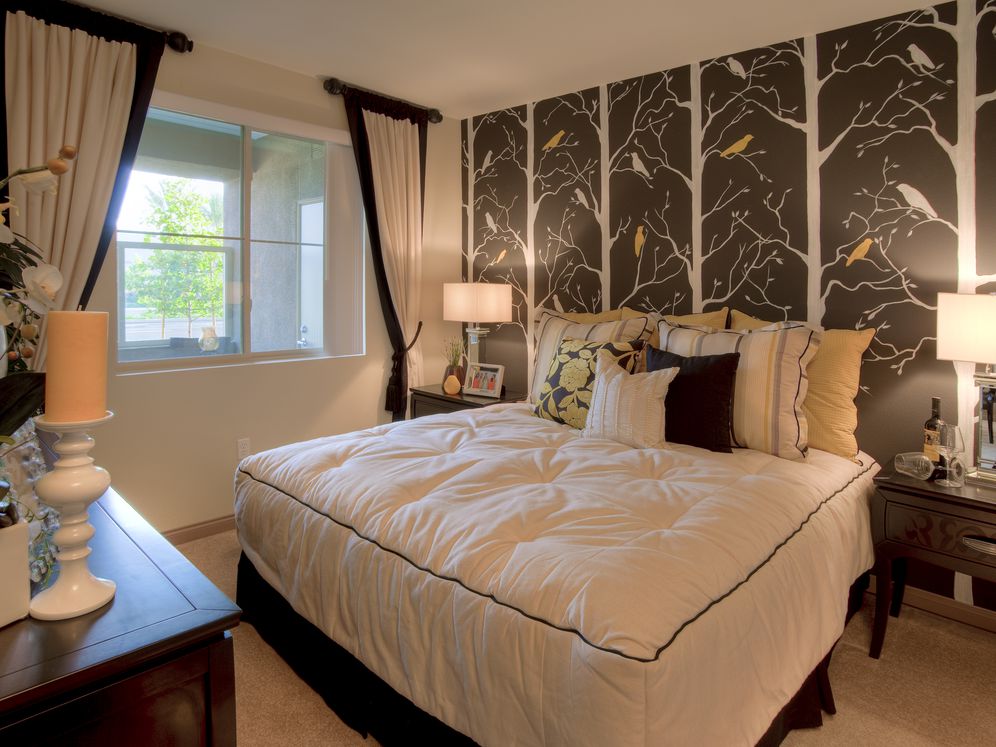 Phase I Classic Package I Bedroom