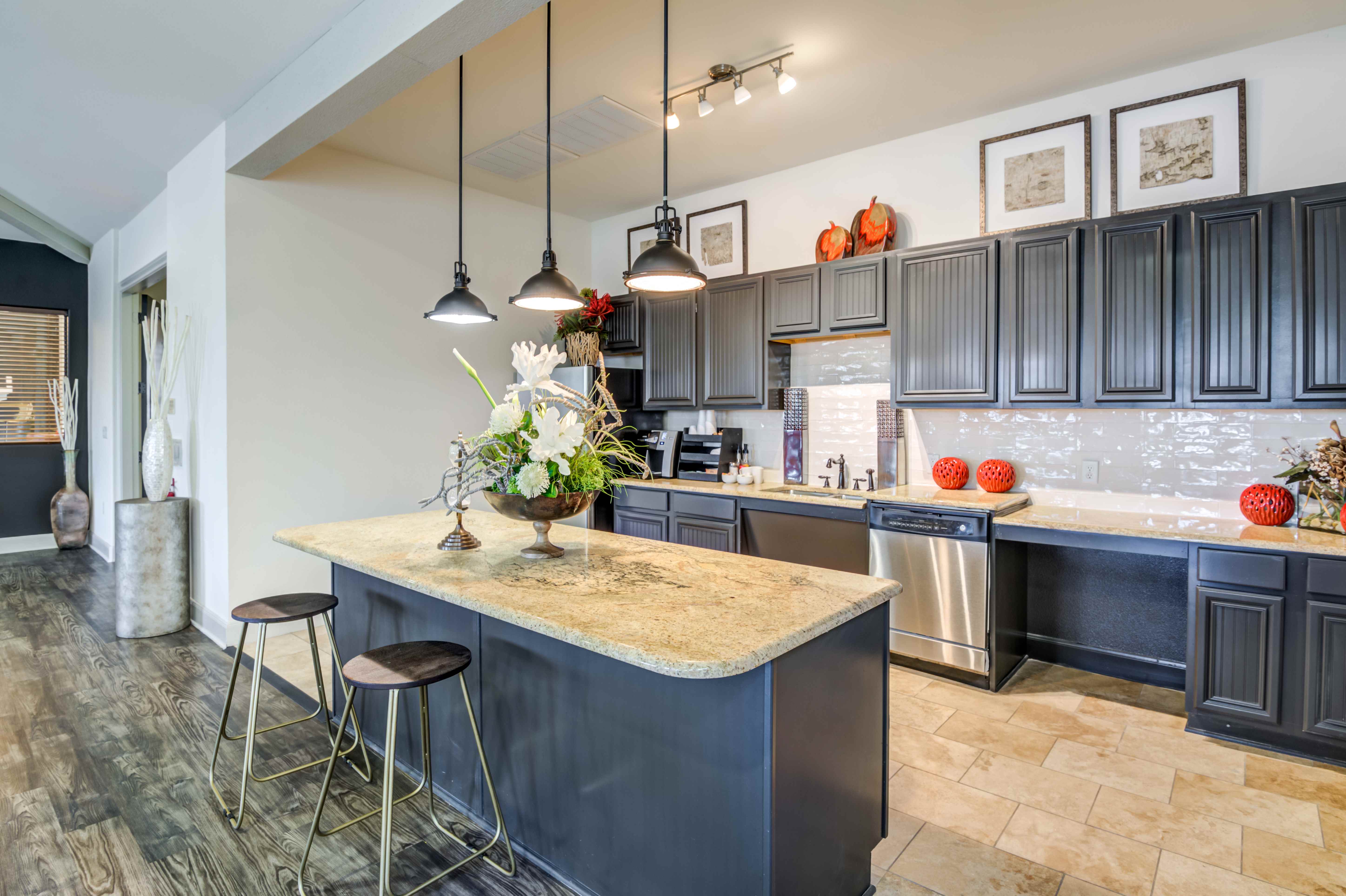 Riverside Villas Image 9