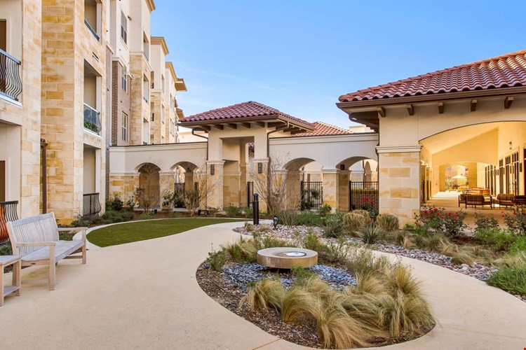 Edge and Stone Apartments Image 3