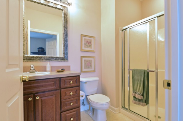 Waterford Place Apartments & Villas Image 7