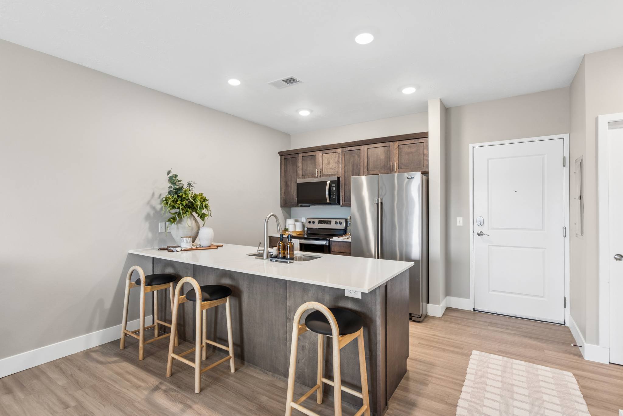 RiverPointe Apartments Image 1