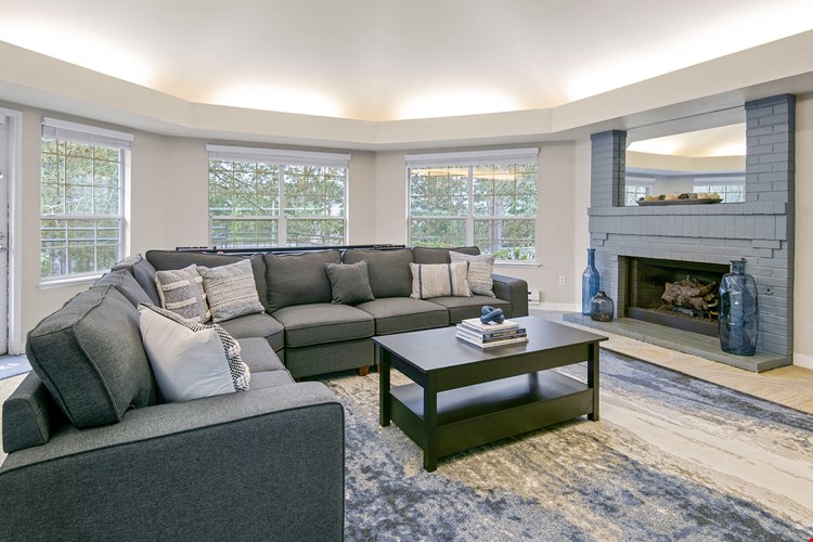 North Creek Heights Apartments Image 3