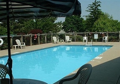 Capitol Commons Apartments and Townhomes Image 8