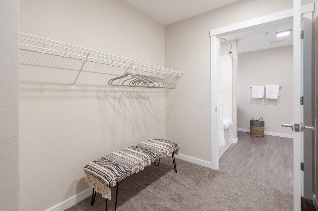 2x2 | Bedroom