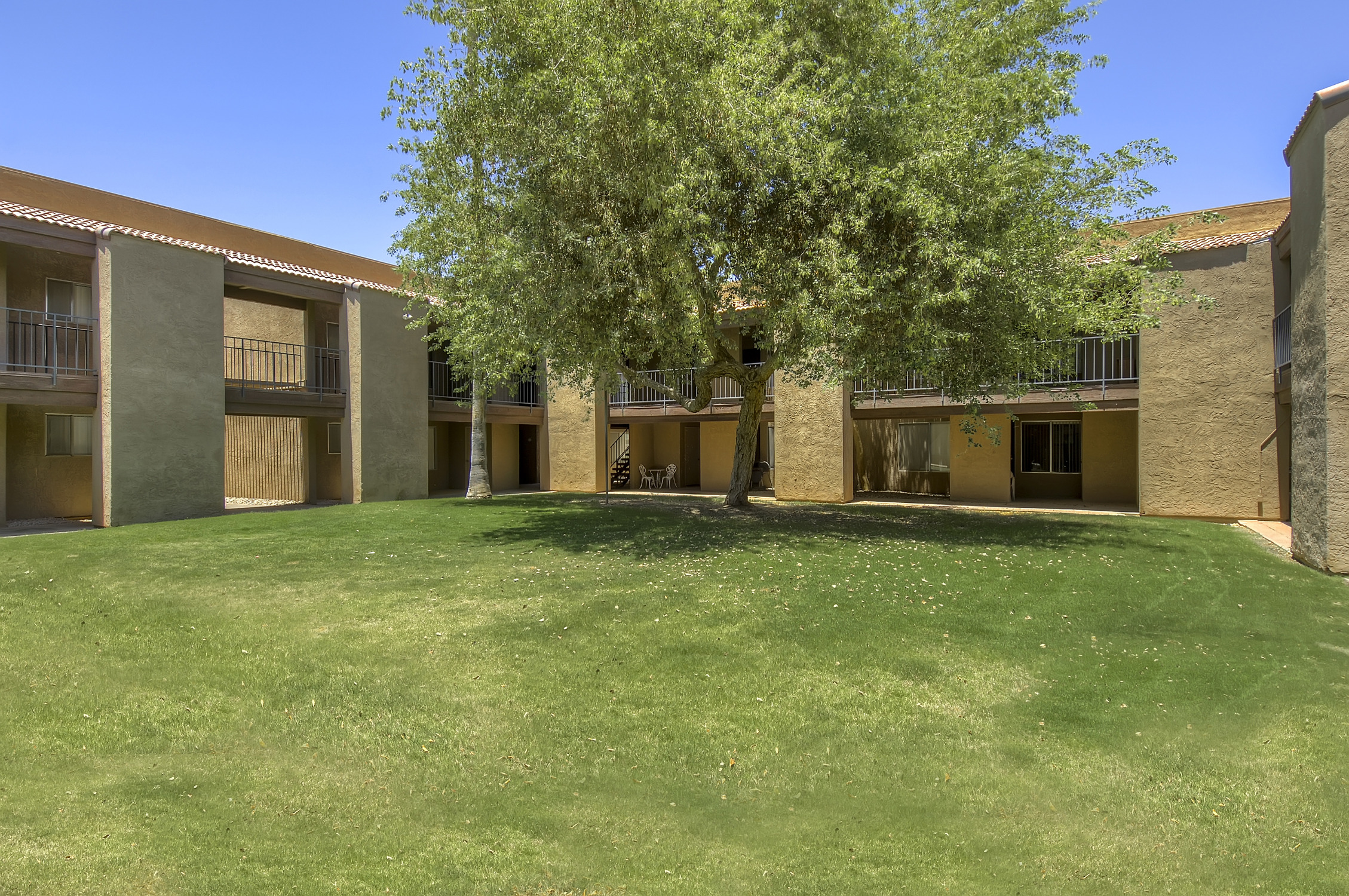 Lothlorien Apartments Image 6