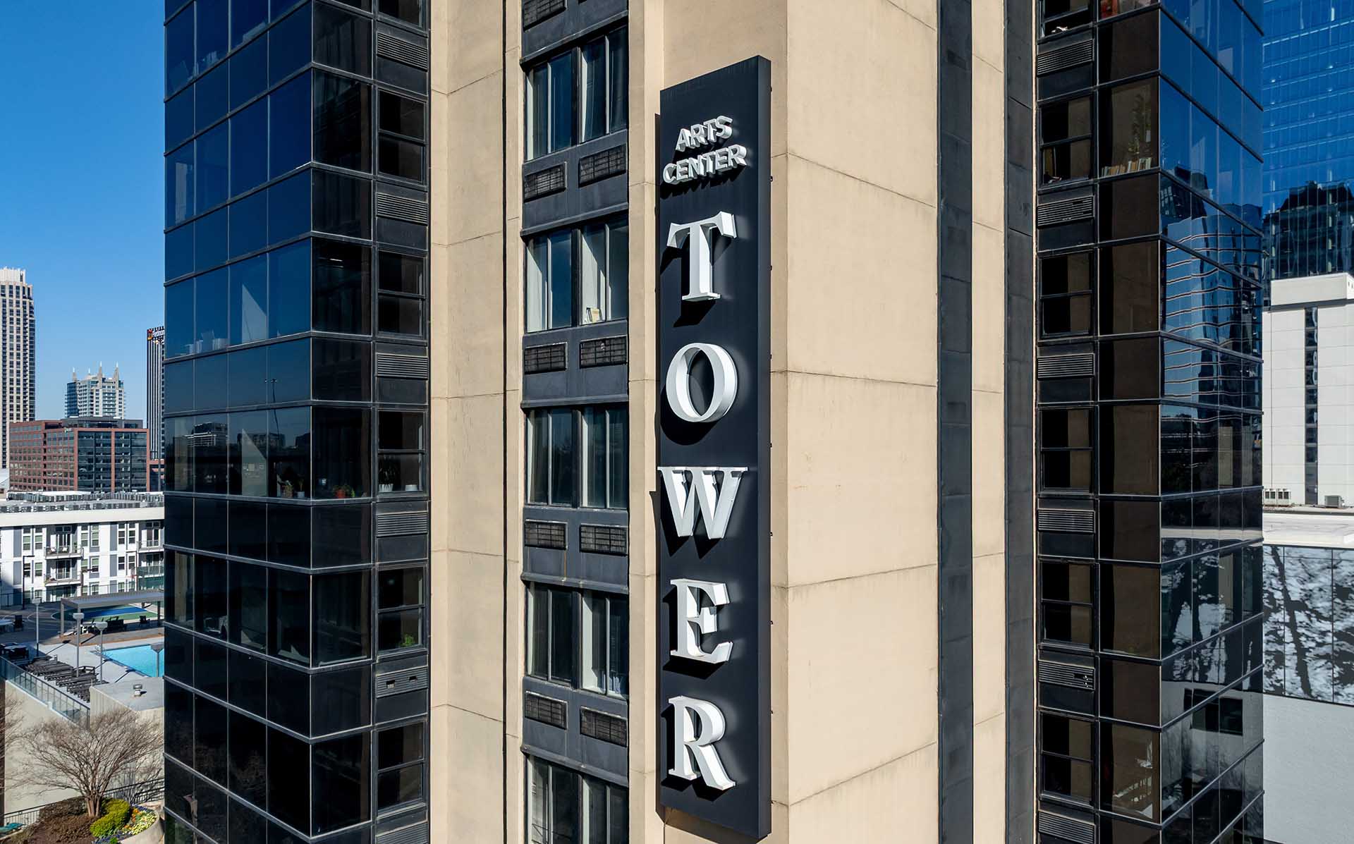 Arts Center Tower Apartments Image 28