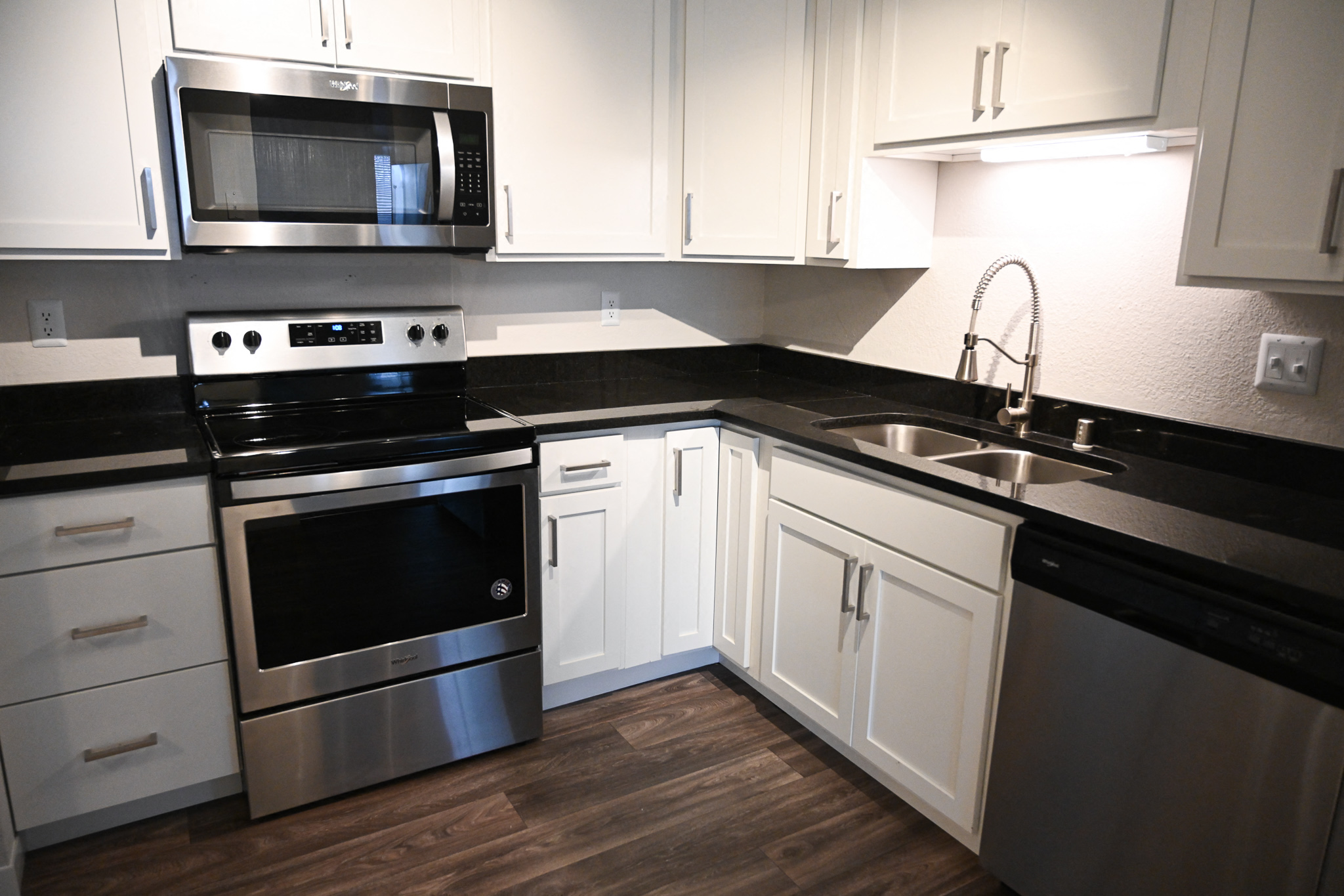 Vicksburg Village Image 18