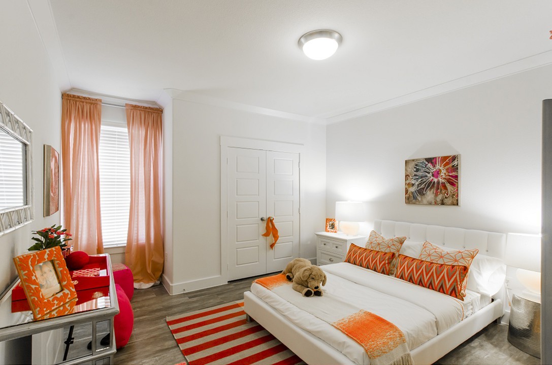 The Towers Woodland Image 51