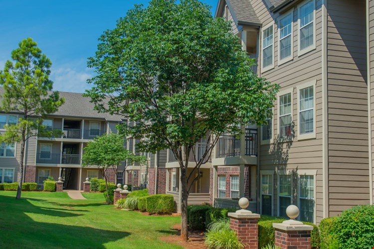 Crown Pointe Image 5