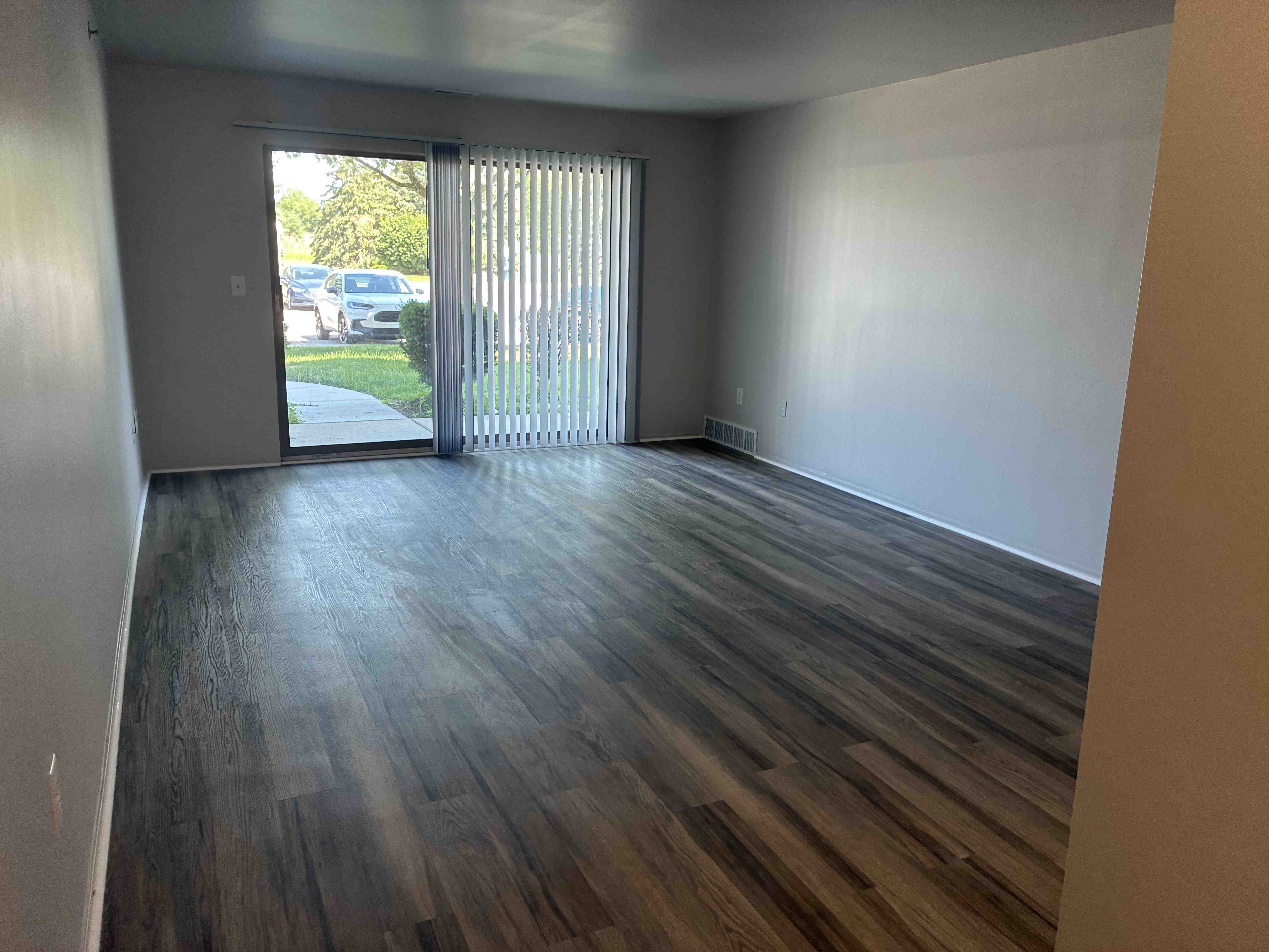 Prentiss Pointe Apartments Image 180