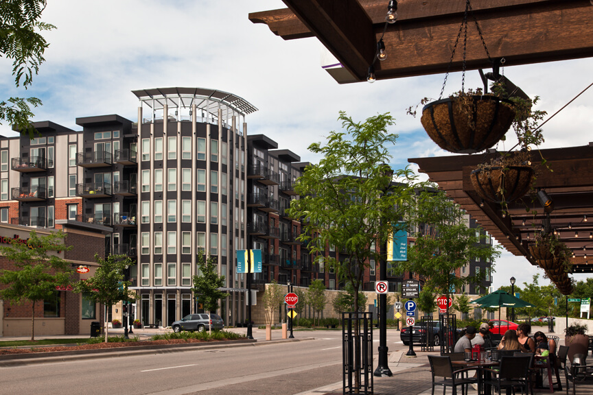 Vibrant Neighborhood with Dining & Entertainment