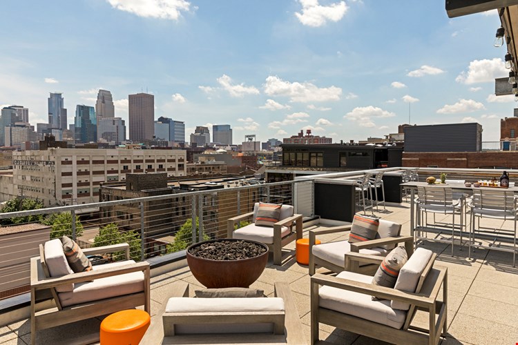 NoLo Living South (North Loop) Image 12