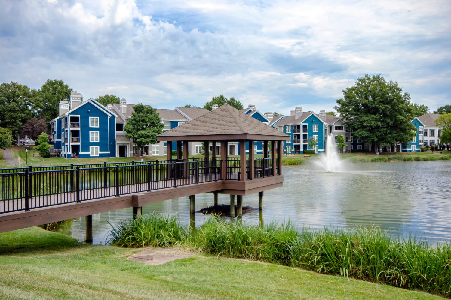 Lakeside Apartments Image 104