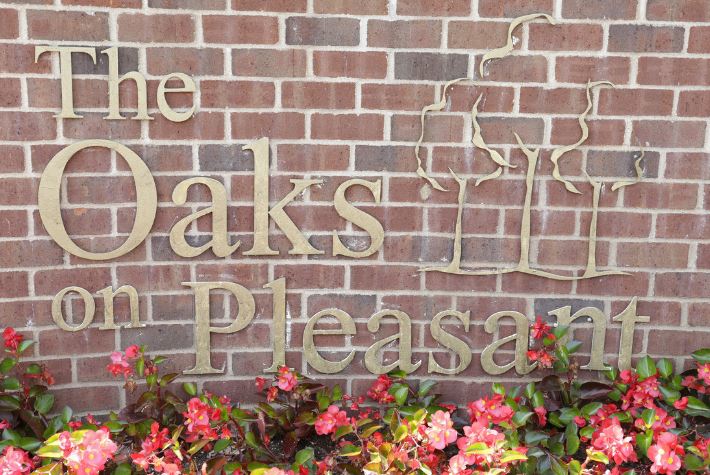 Oaks on Pleasant Image 3