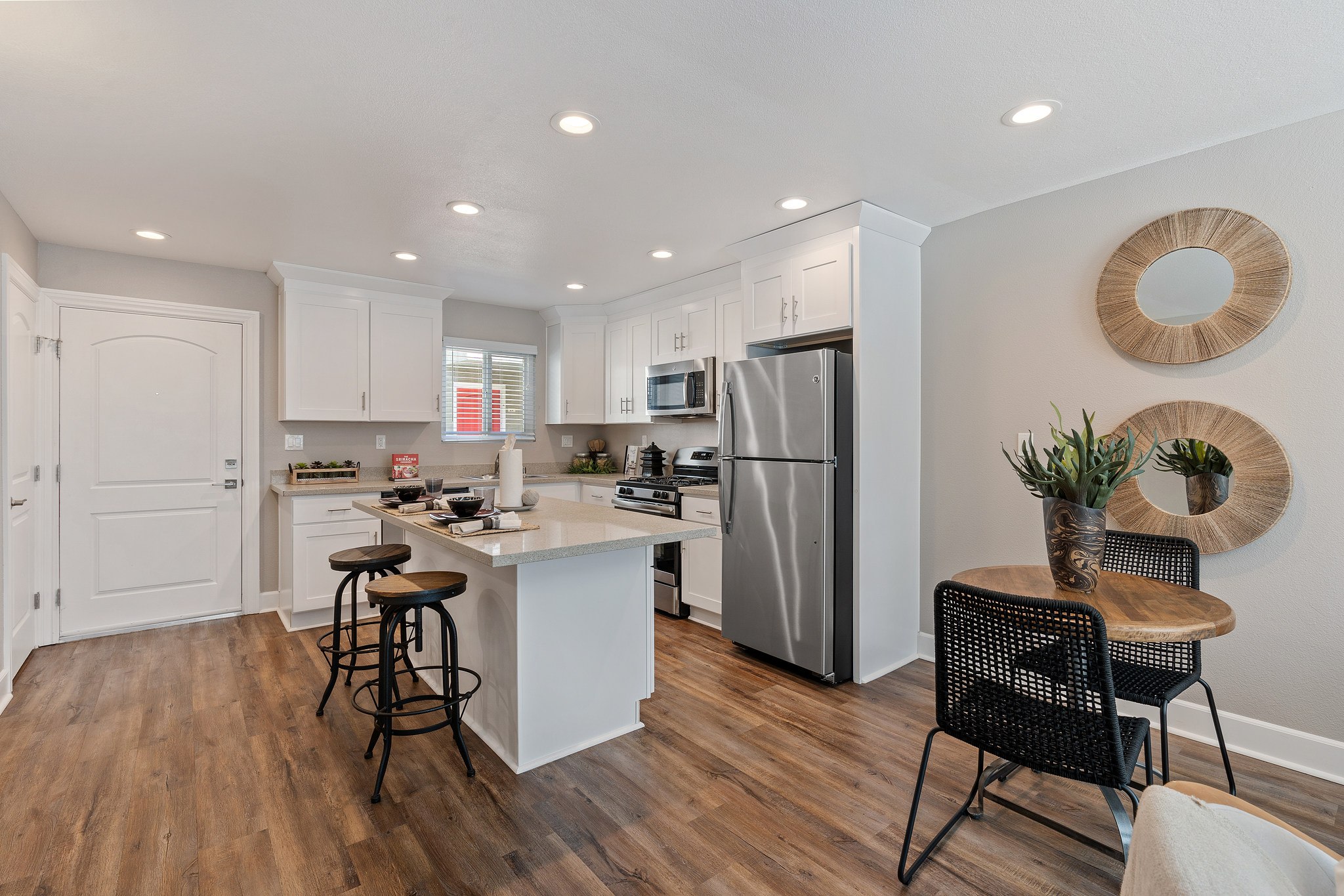 Pinebrook Apartments Image 3