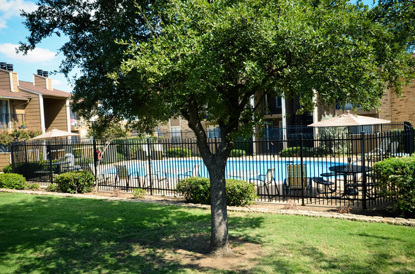 Broadmoor Place Image 1