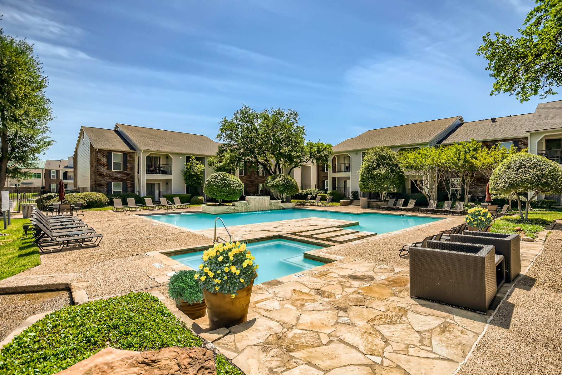 Villas at Waterchase Image 1