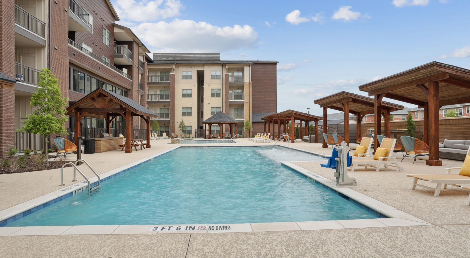 Wildwood Luxury Urban Homes Image 2