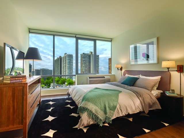 Hudson Lights Image 5