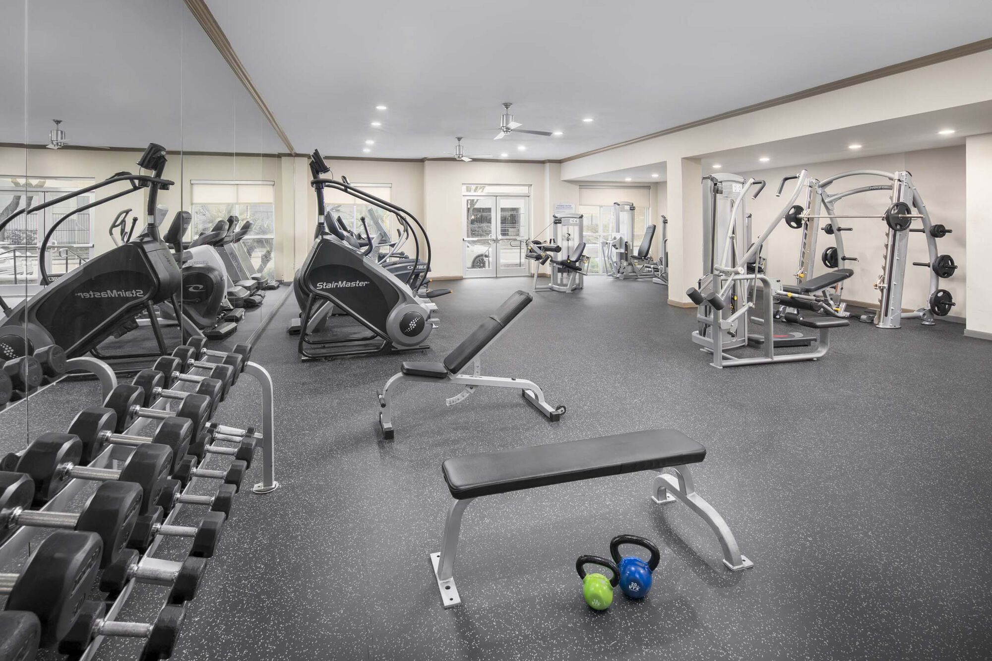 Camden Plaza Image 14