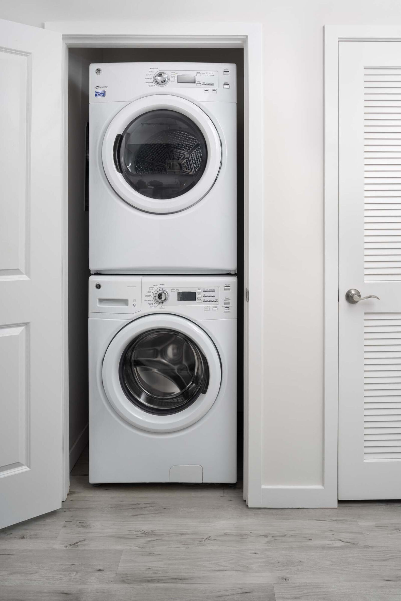 Camden Central Image 35