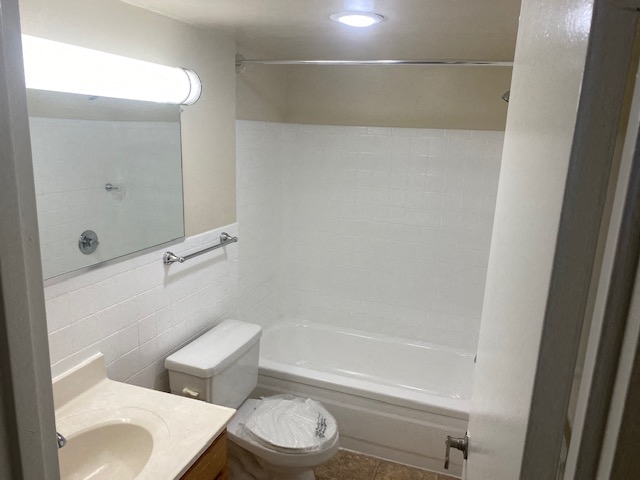 Silver Spring Towers Image 91