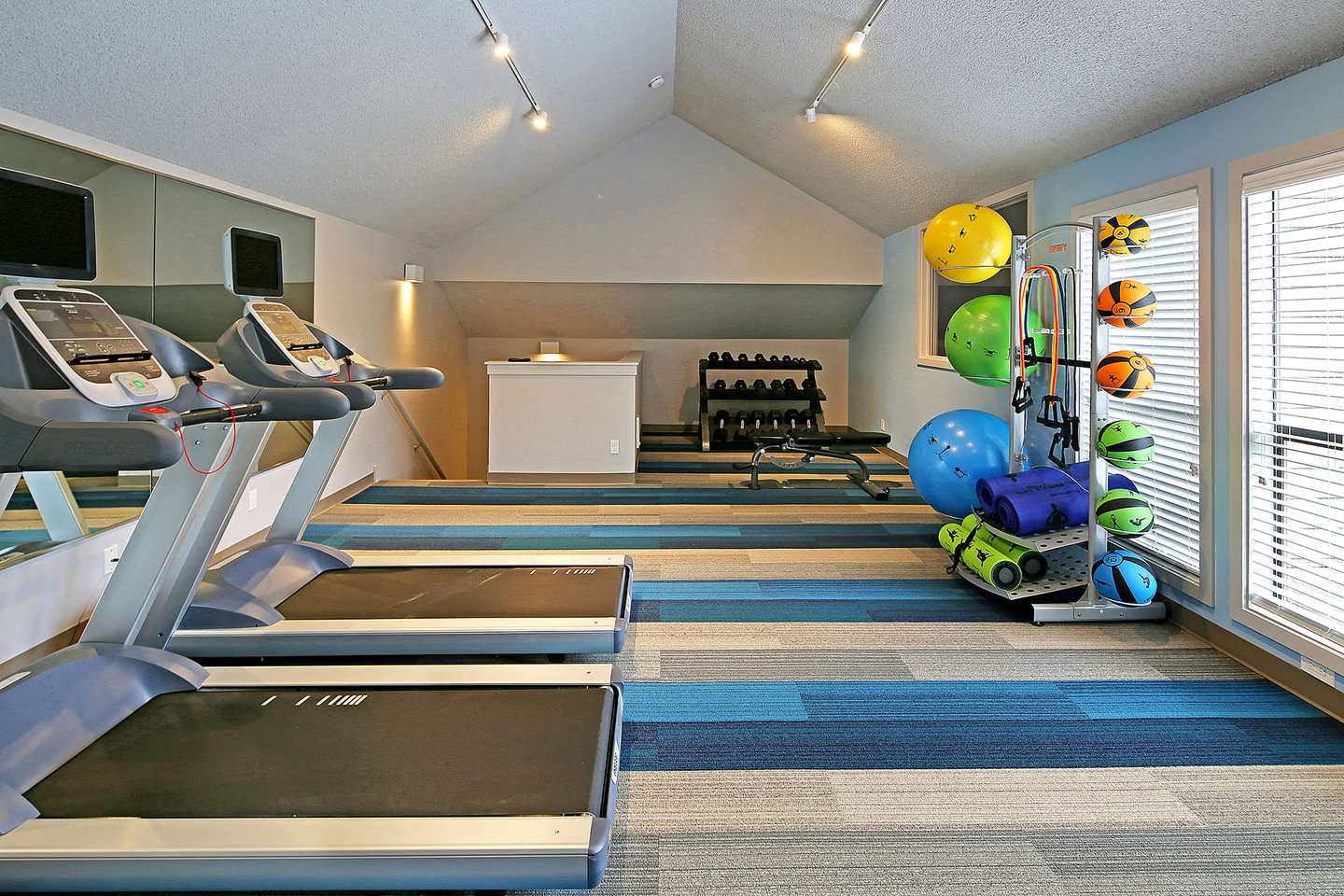 Starboard Apartments Image 16